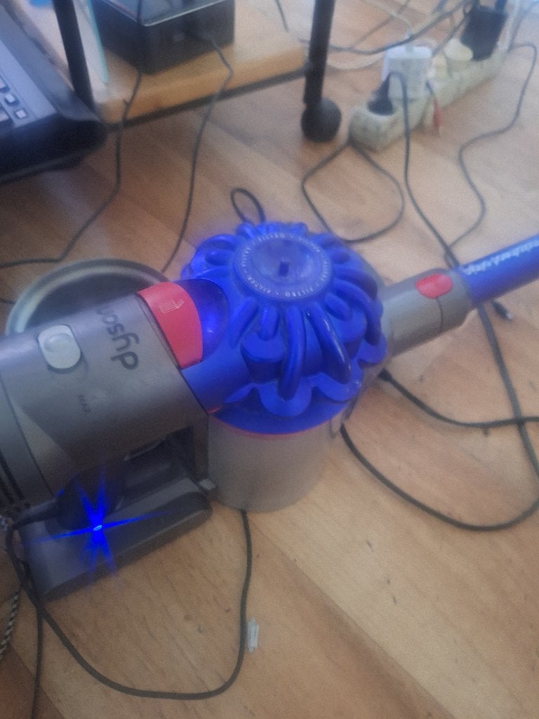 Dyson stofzuiger, Witgoed en Apparatuur, Stofzuigers, Ophalen, Gebruikt, Stille werking, Dyson