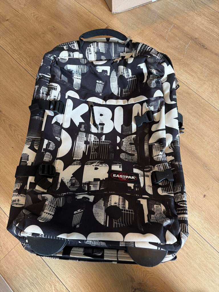 Eastpak koffer met wielen, maat S, 45 tot 60 cm, Gebruikt, 25 tot 40 cm, Ophalen of Verzenden