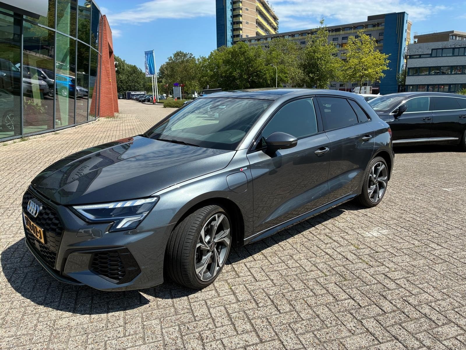 Audi A3 40 Tfsi e 204pk Phev S-tronic 2022 Grijs, Auto's, Audi, 4 cilinders, 1535 kg, Plug-in hybride, 1395 cc