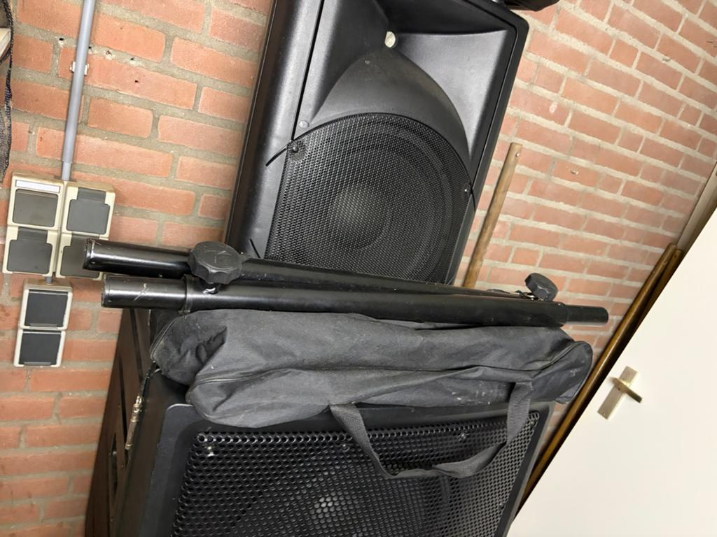 Devine artis actieve speaker set, Audio, Tv en Foto, Luidsprekers, Gebruikt, 120 watt of meer, Front, Rear of Stereo speakers