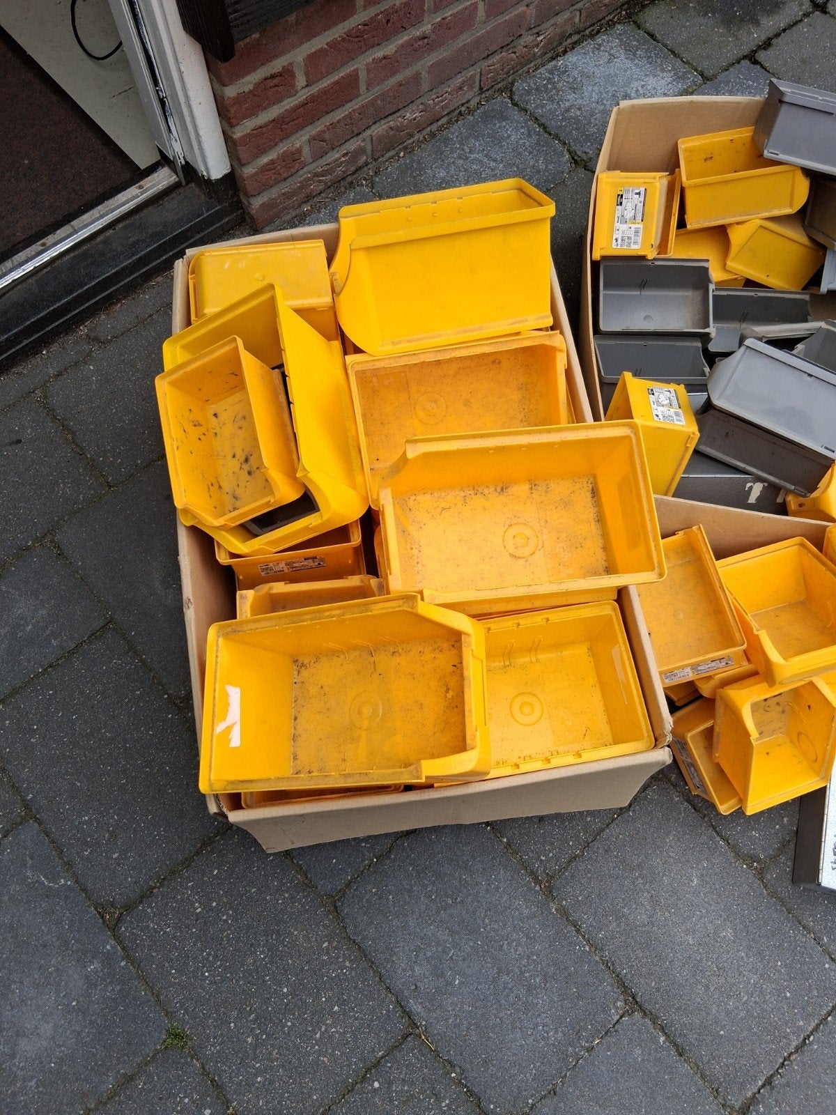 Profi plus magazijnbakken, Ophalen