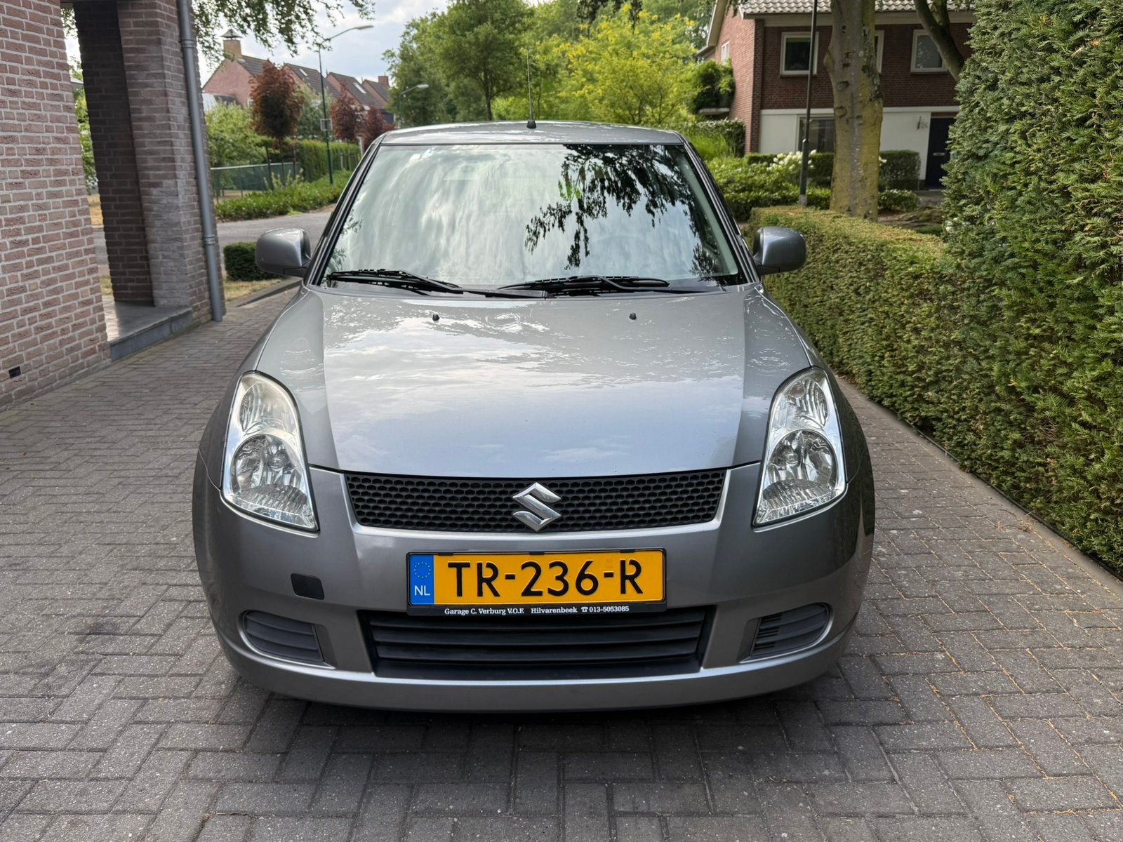 Suzuki Swift - UPDATE: nieuwe voorruit, Auto's, Voorwielaandrijving, Stof, 40 €/maand, Zwart