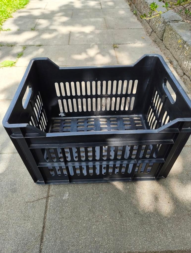 Zwart fietskrat met hoes 40x30x25 cm, Fietsen en Brommers, Fietsaccessoires | Fietsmanden, Ophalen, Gebruikt