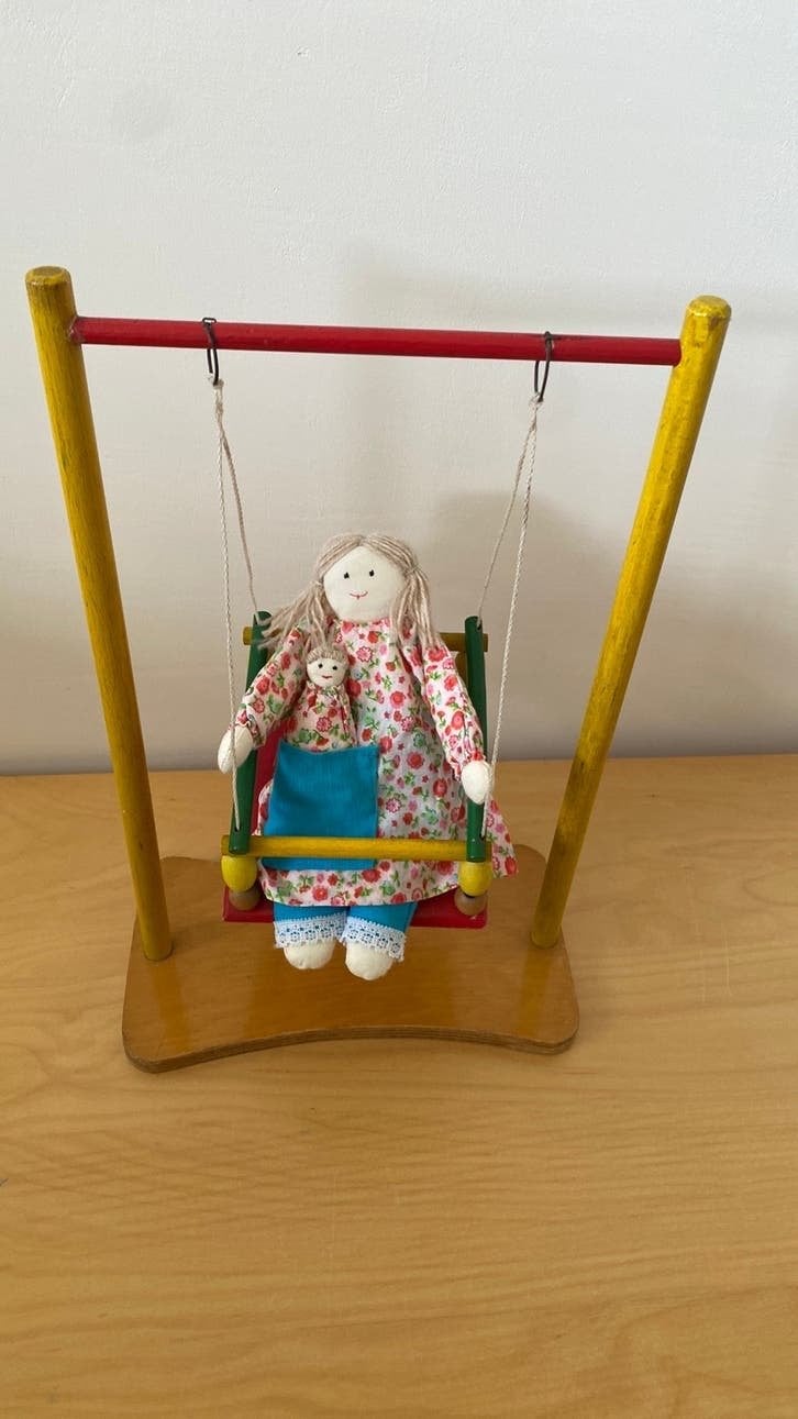 Vintage houten schommel voor poppen of decoratie, Ophalen, Gebruikt, Jongen of Meisje