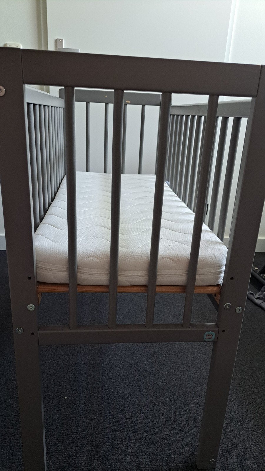 Petite Amélie Co-sleeper Grijs met Matras - Verstelbaar, Ophalen