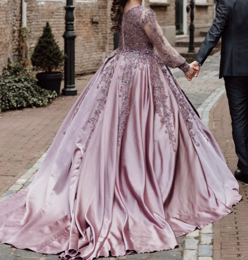Verloving en/of henna jurk gloednieuw!!, Kleding | Dames, Ophalen of Verzenden, Nieuw, Paars, Trouwjurk