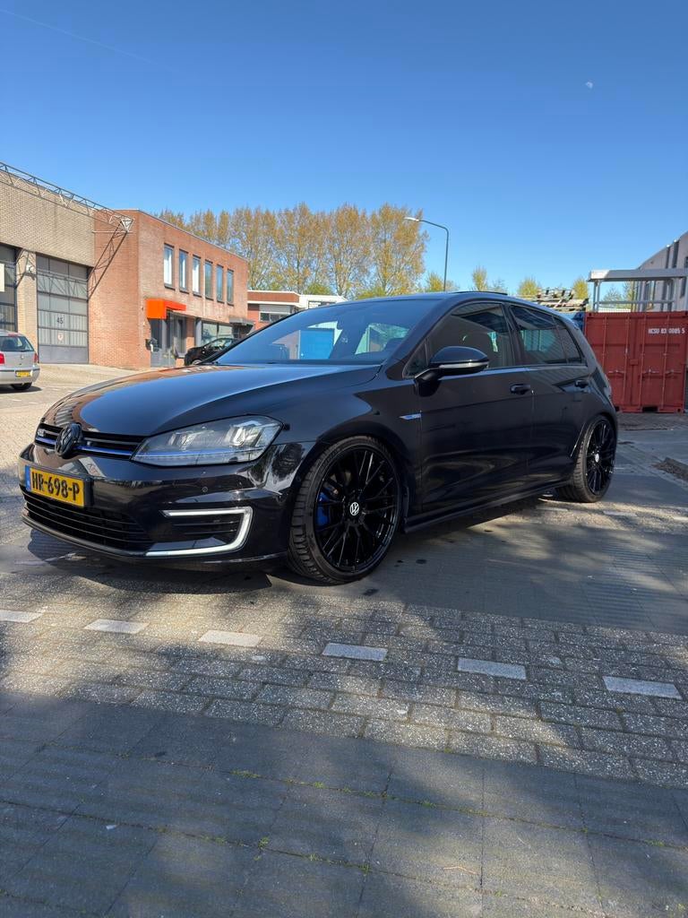 Volkswagen Golf 1.4 TSI Phev 204pk 5D DSG 2015 Zwart, Zwart, 1395 cc, 1499 kg, 149 pk