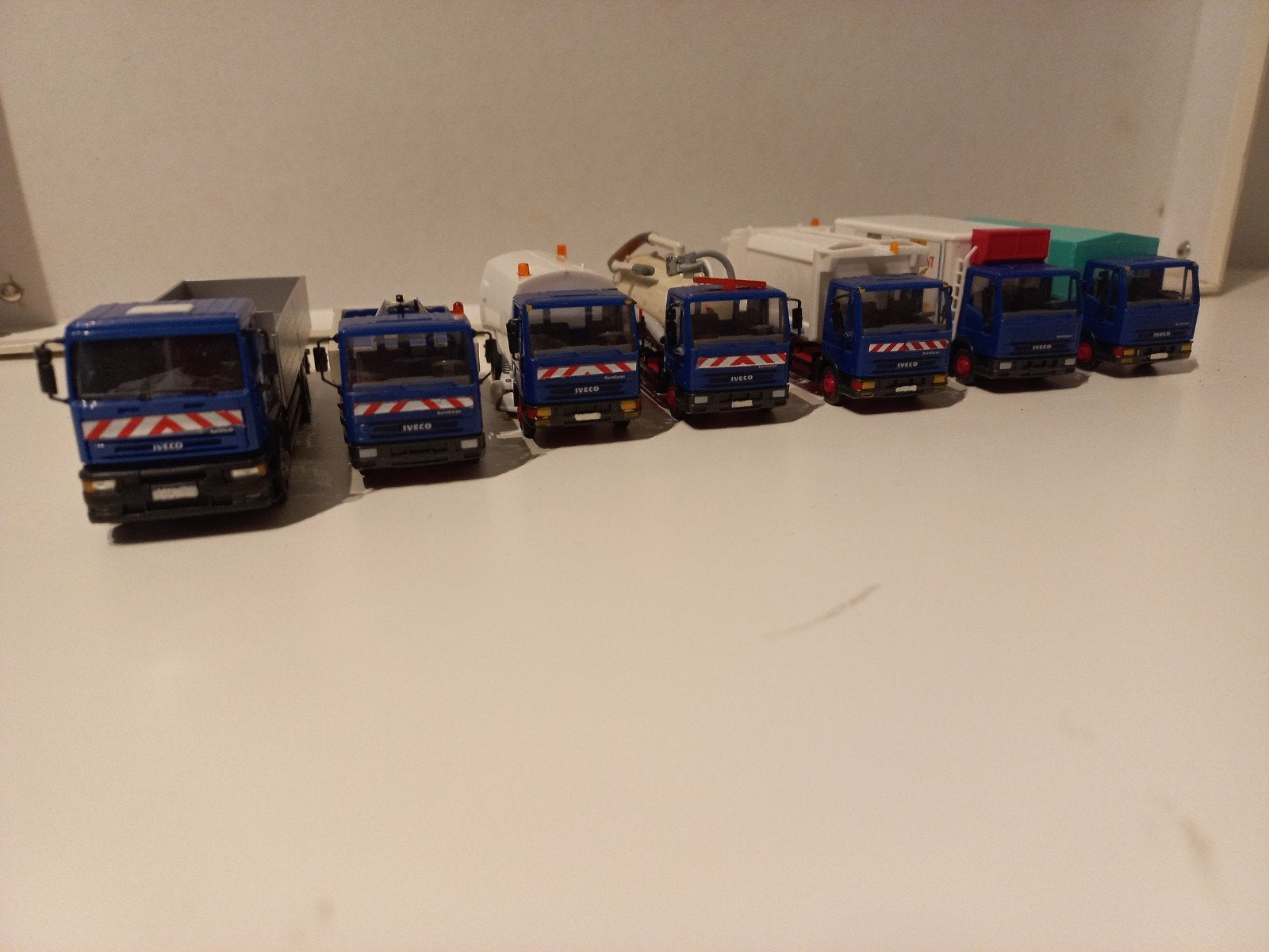 te koop unique set Iveco vrachtauto's Wiking HO 1:87, Ophalen, Zo goed als nieuw, Bus of Vrachtwagen, Wiking