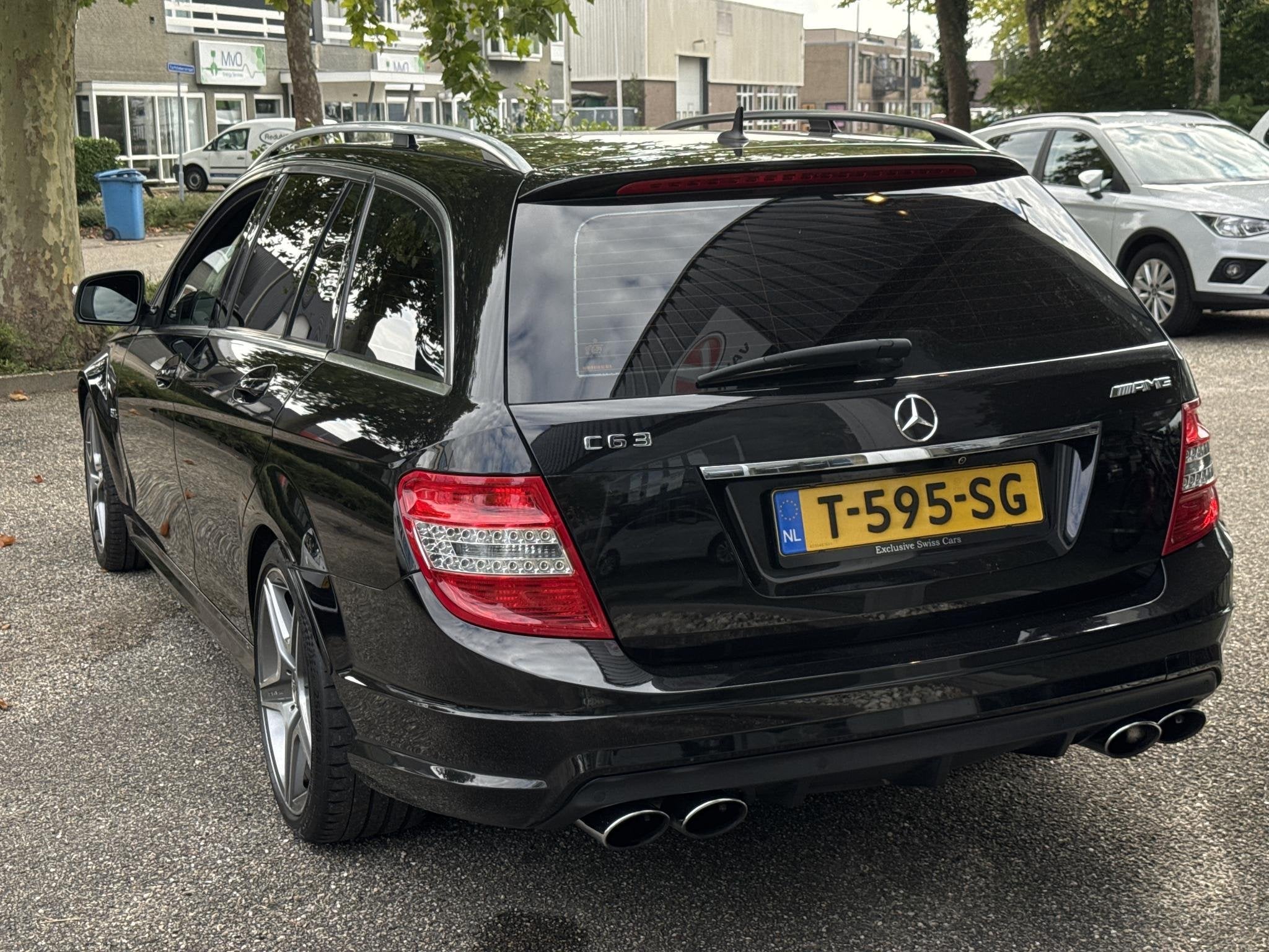 Mercedes-Benz C-klasse Estate AMG 63 / wordt in consignatie, Auto's, Automaat, Achterwielaandrijving, 8 cilinders, Leder en Stof
