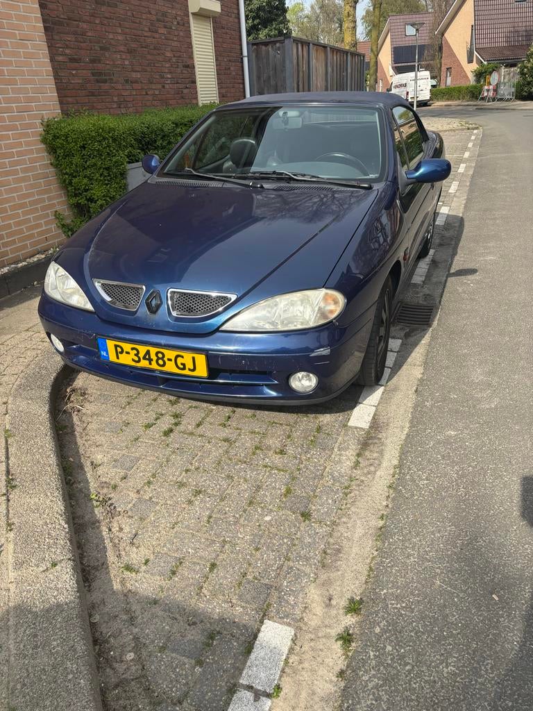 Leuke Renault Megane Cabrio uit 2001 te koop, 1250 kg, Overige modellen, 95 pk, Cabriolet