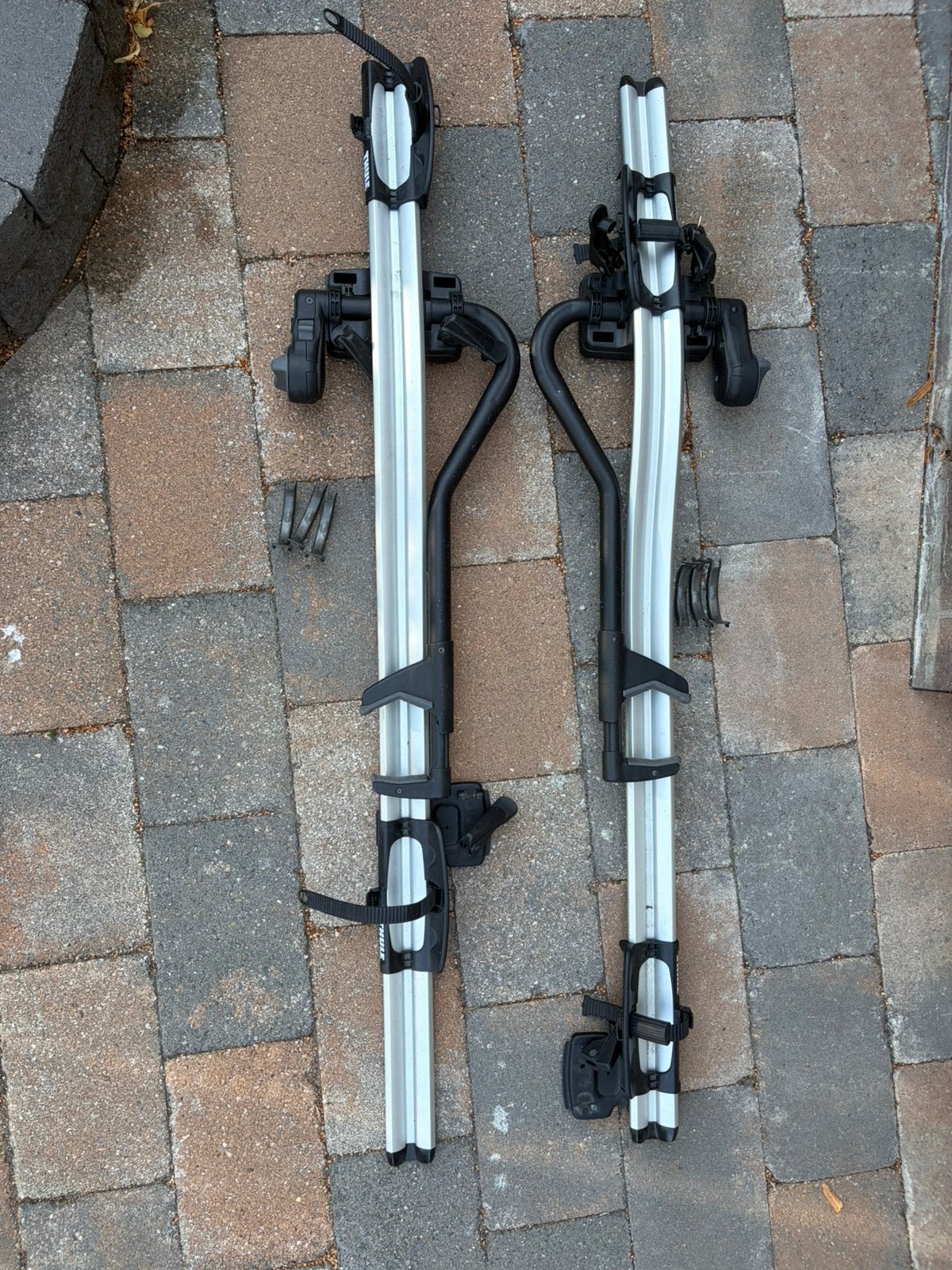 Thule fietsendragen(dak) te huur, Auto diversen, Dakdragers, Ophalen, Zo goed als nieuw