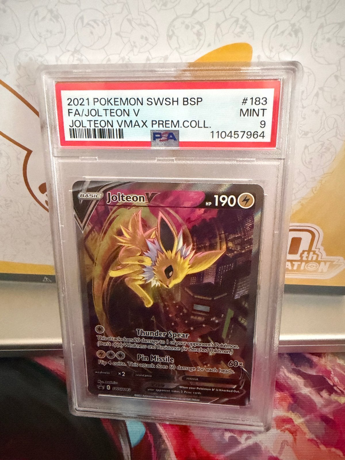 Jolteon V Full Art PSA 9 Mint - Pokémon Kaart, Ophalen, Zo goed als nieuw, Losse kaart