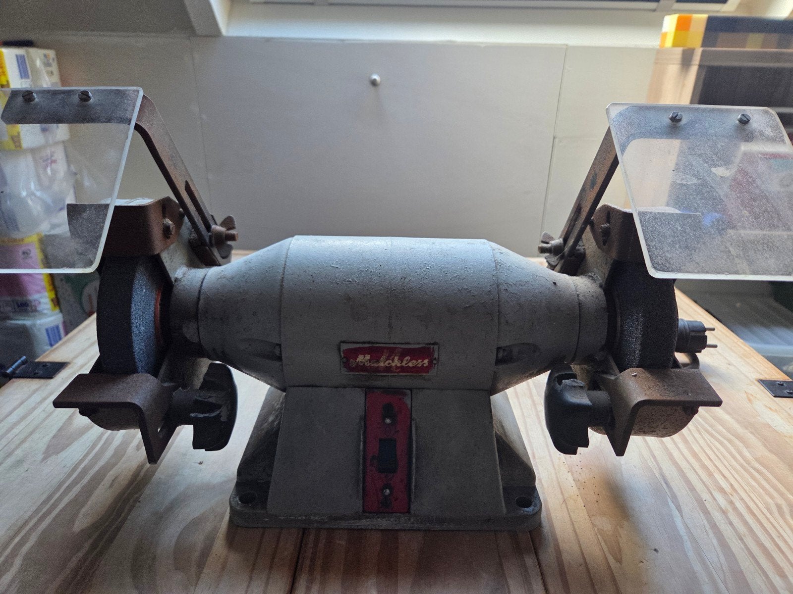 werkbank slijpmachine, Doe-het-zelf en Verbouw, Ophalen, Gebruikt, 700 tot 1000 watt, Werkbankslijpmachine