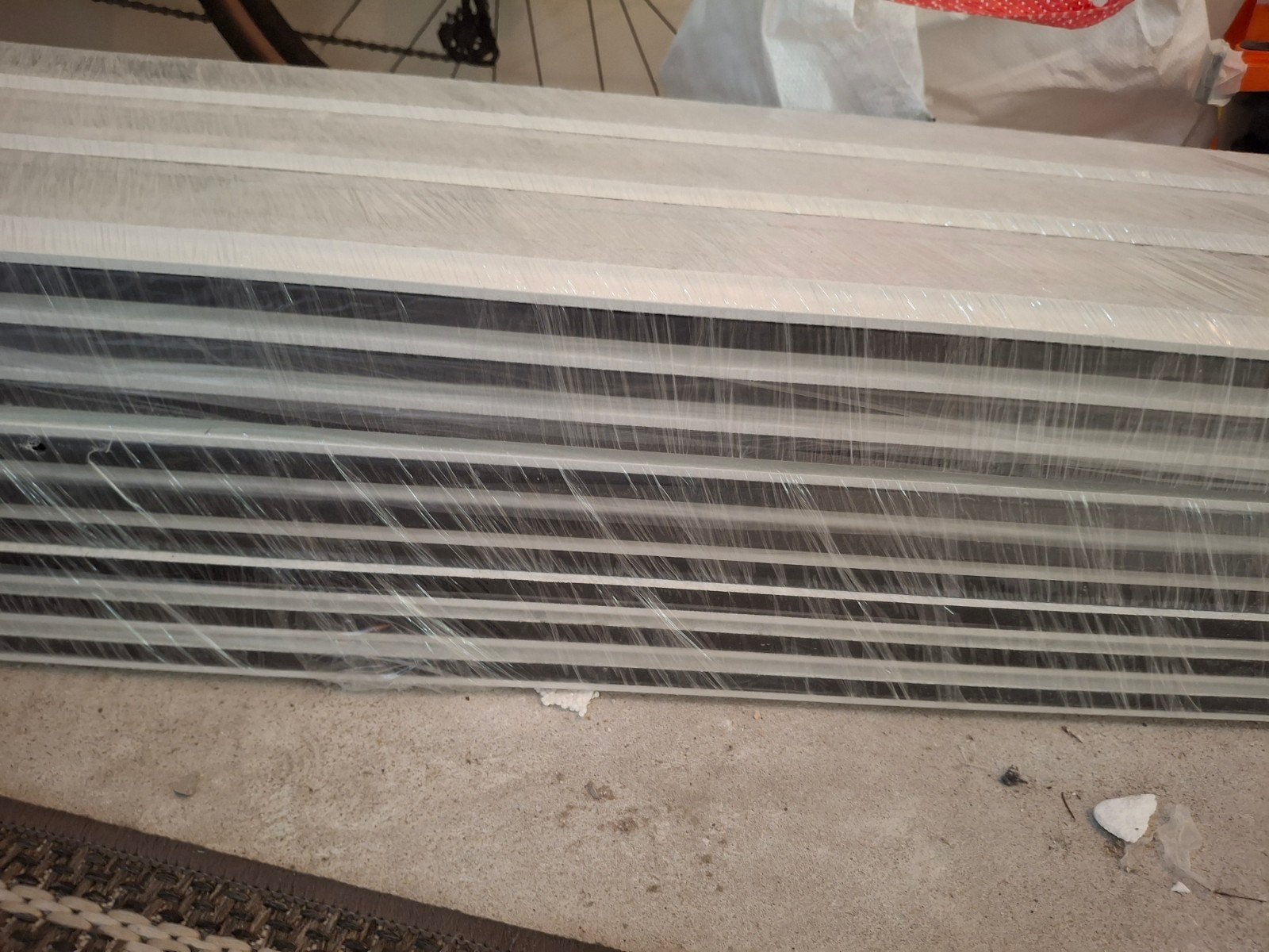 125m zwart gegronde mdf plint 9cm hoog, Ophalen, Nieuw, Mdf, 200 tot 250 cm