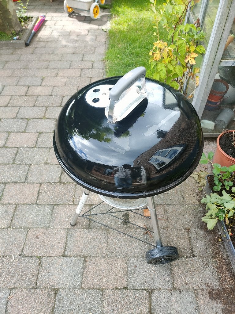 Weber barbecue op wielen, Tuin en Terras, Houtskoolbarbecues, Ophalen, Gebruikt