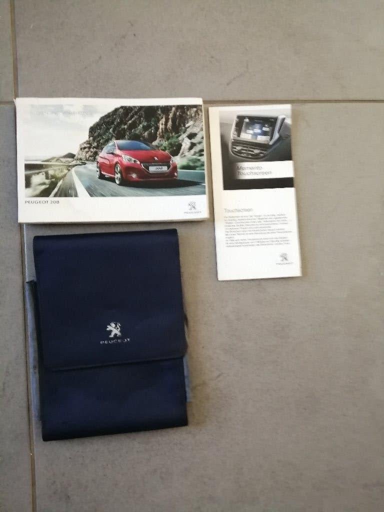 Gebruikershandleiding+mapje PEUGEOT 208  2012/2019 (duits), Auto diversen, Ophalen of Verzenden