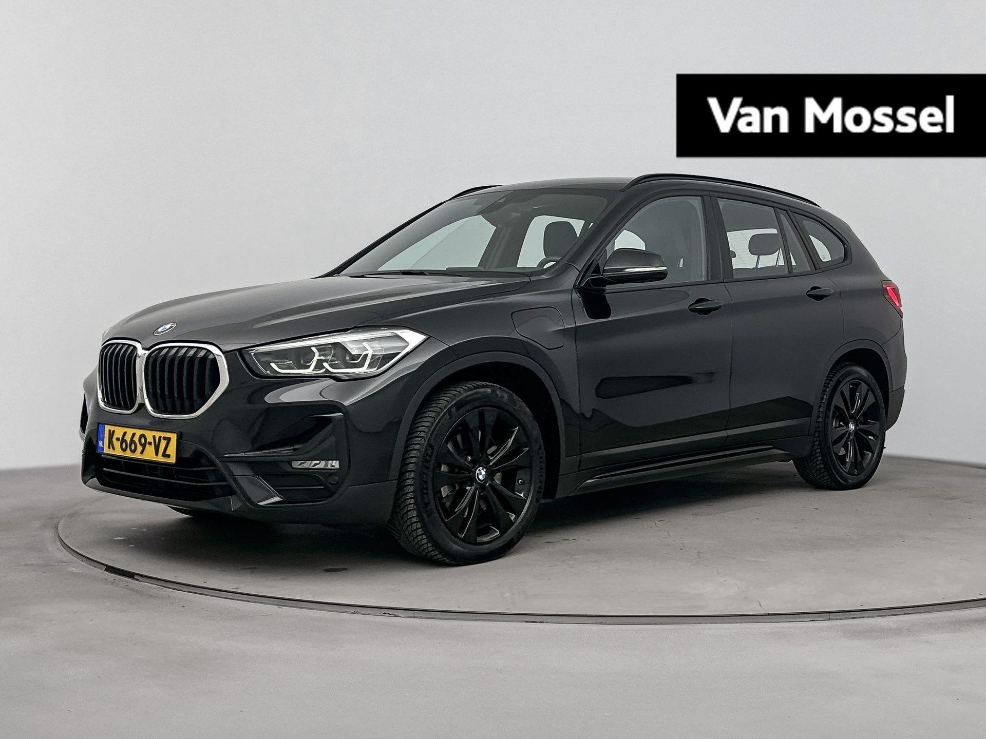BMW X1 xDrive25e High Executive 220PK | Automaat | Head-Up D