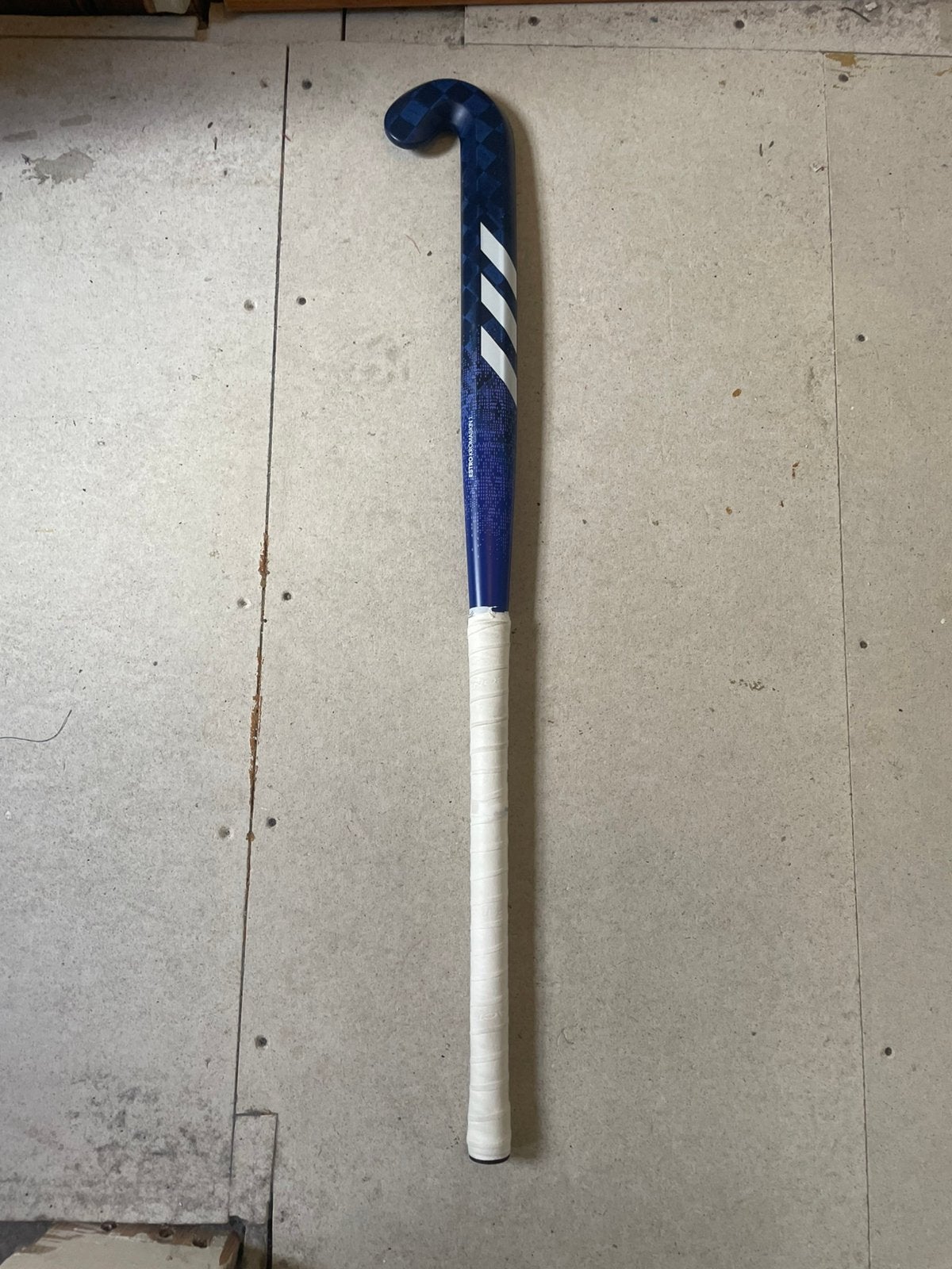 Adidas estro hockeystick, Sport en Fitness, Hockey, Ophalen of Verzenden, Nieuw, Stick