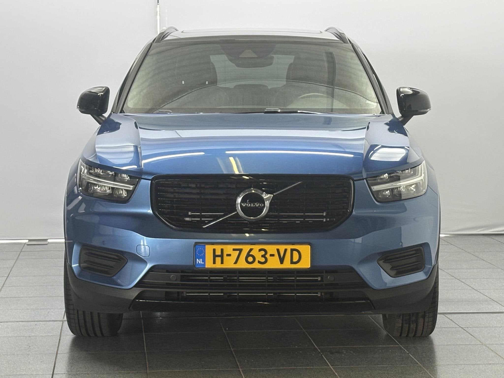 Volvo XC40 1.5 T5 Twin Engine R-Design Leder/Suede bekleding, Auto's, 12 maanden, 1712 kg, Blauw, Bedrijf