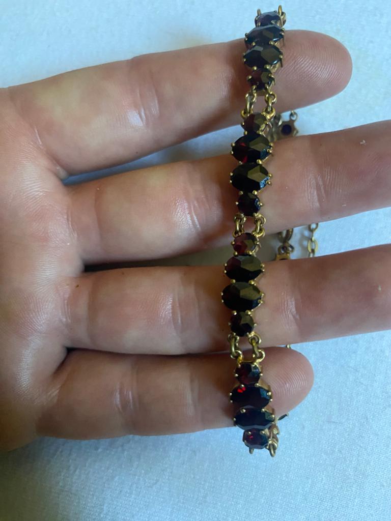 Antiek boheems armband met granaat, Ophalen of Verzenden, Goud, Armband