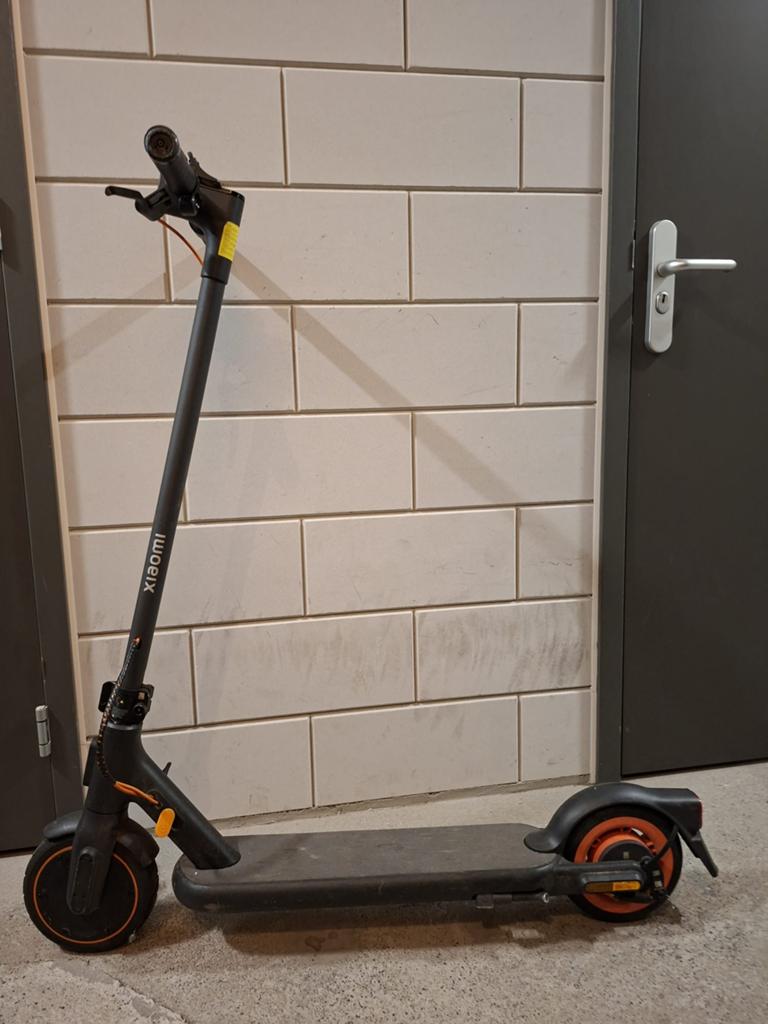 Xiaomi elektrische step - Gebruikt, Fietsen en Brommers, Steps, Ophalen of Verzenden, Gebruikt, Elektrische step (E-scooter)