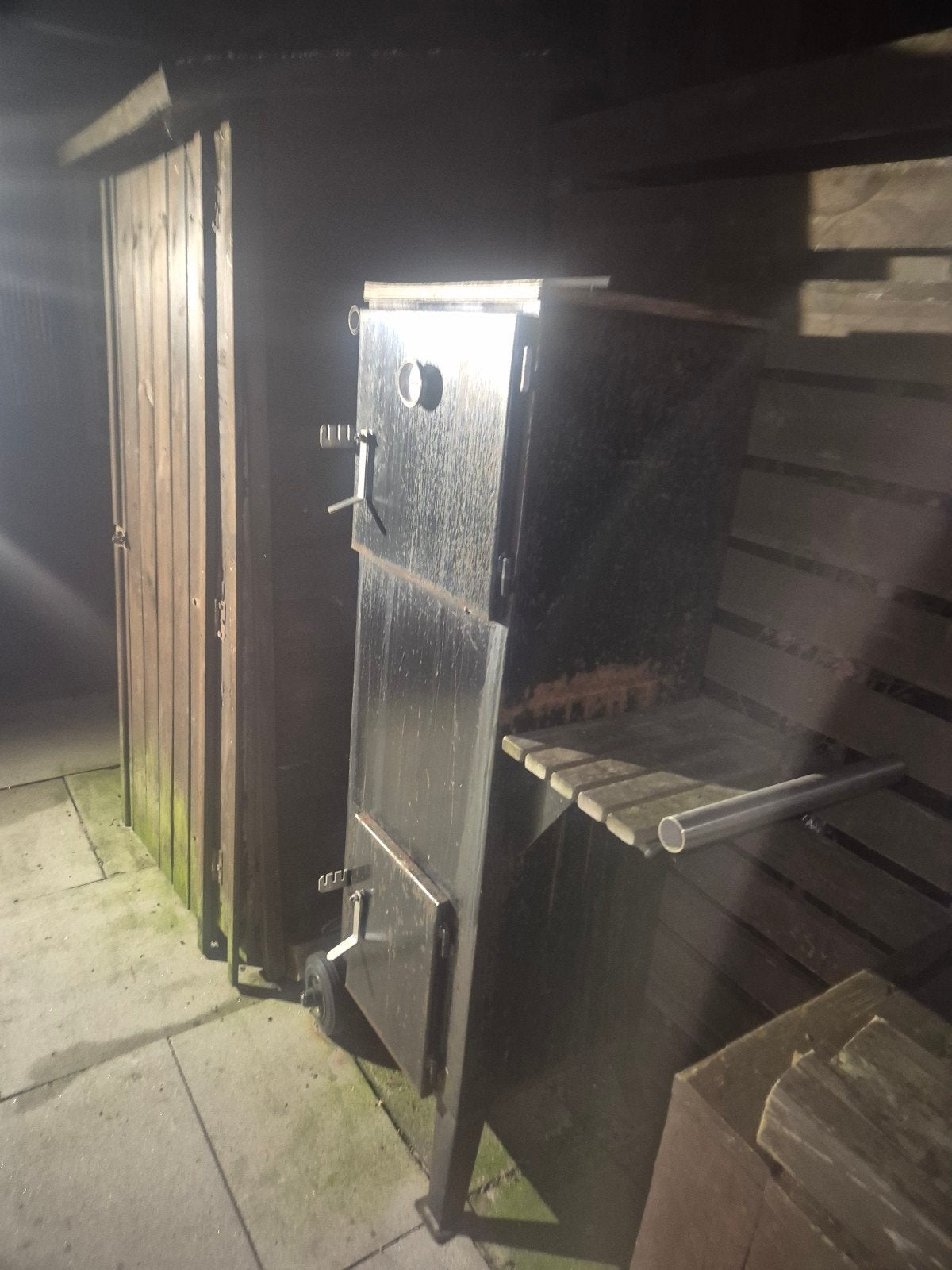 Grote rookoven / smoker - doet prima zijn werk