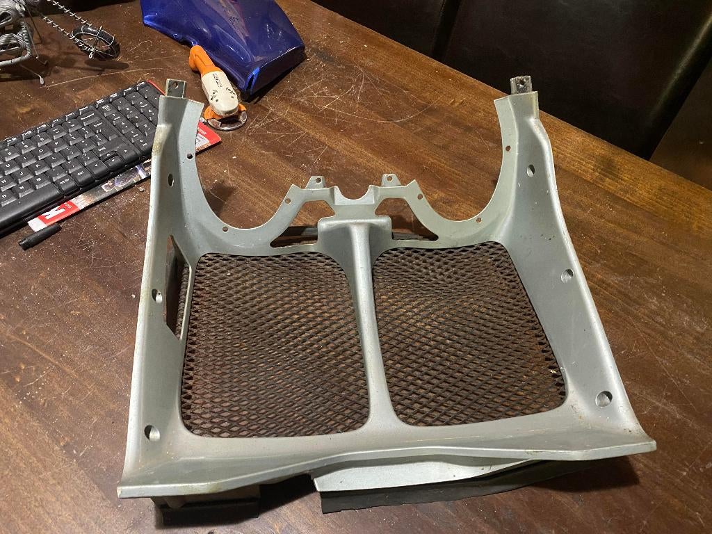 radiatorcover bmw k 100rt, Motoren, Onderdelen | BMW, Ophalen of Verzenden, Gebruikt