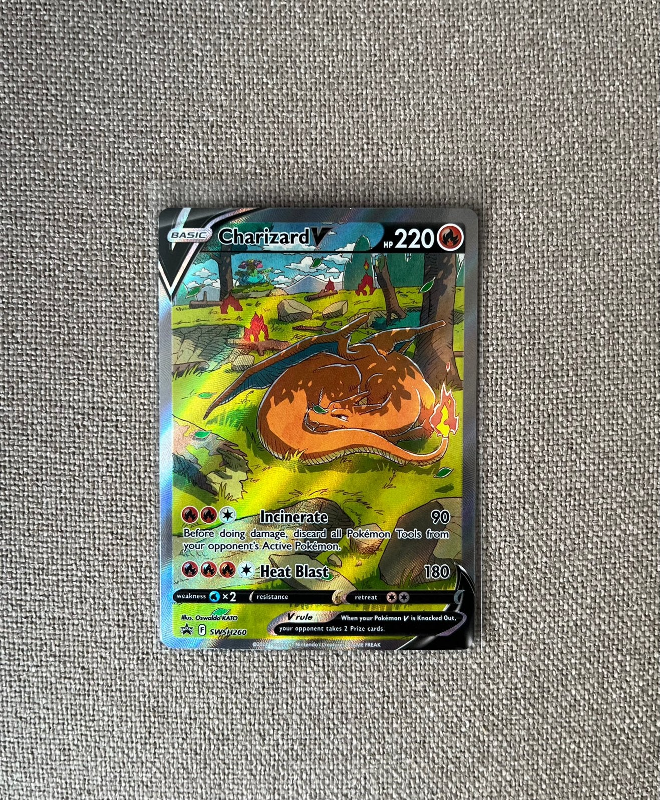 Charizard V 260, Ophalen of Verzenden, Zo goed als nieuw, Losse kaart, Foil