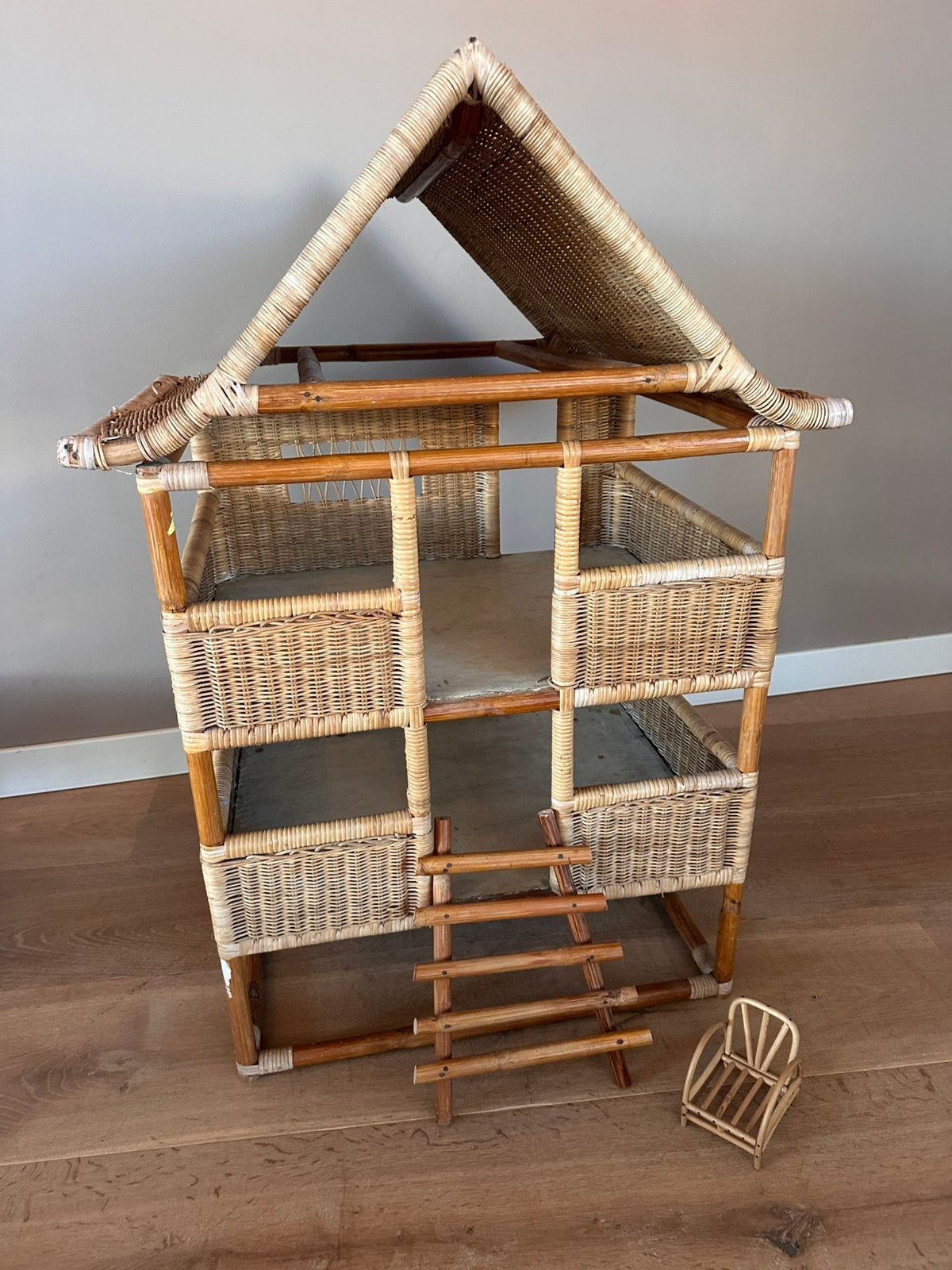 Poppenhuis, Ophalen, Gebruikt