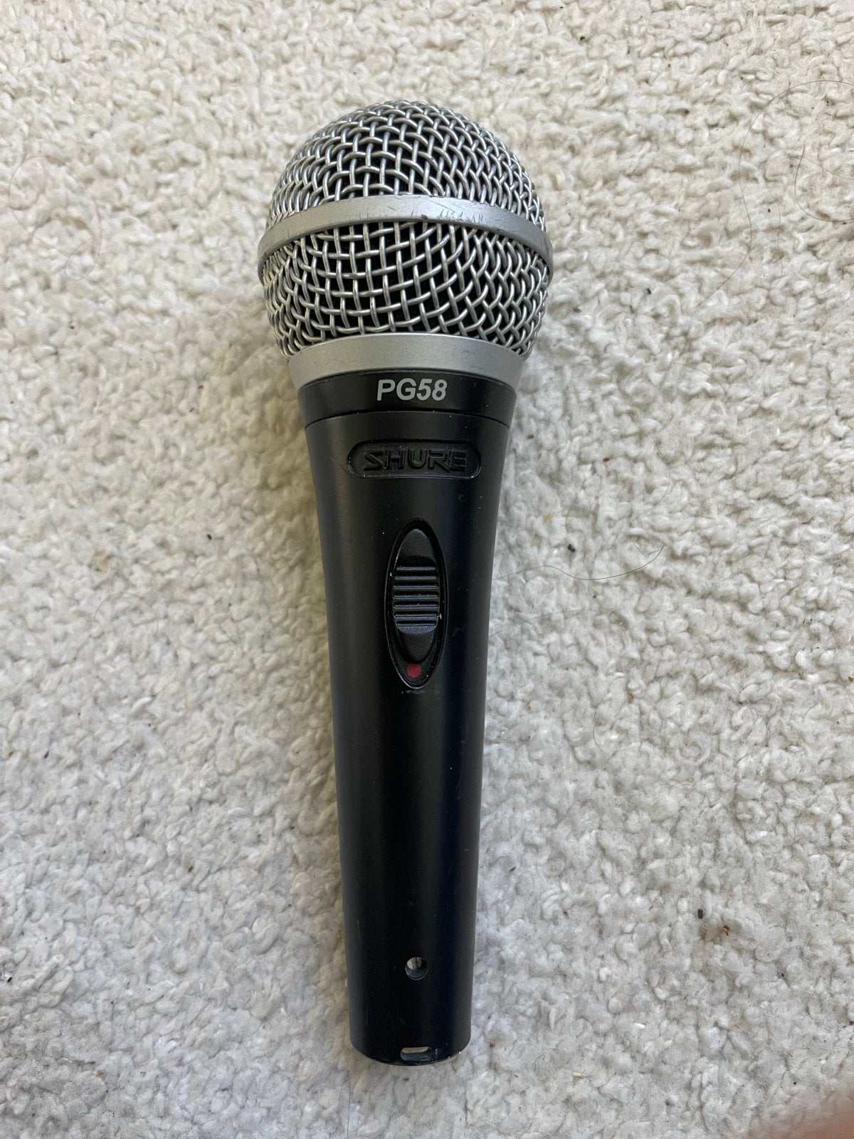 Shure PG58 Zangmicrofoon - Zo goed als nieuw, Ophalen of Verzenden, Zo goed als nieuw, Zangmicrofoon