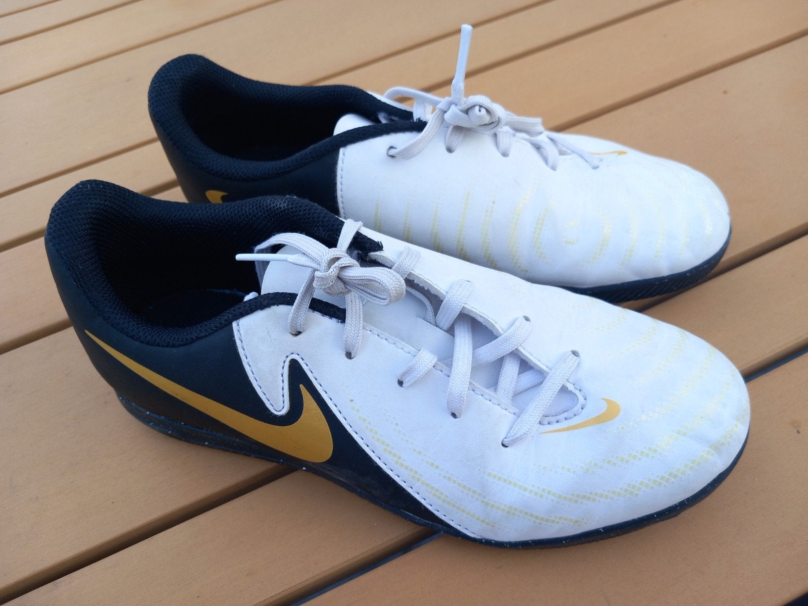 Nike Phantom GT Club IC Zaalvoetbalschoenen - Maat 35, Ophalen of Verzenden, Zo goed als nieuw, Schoenen