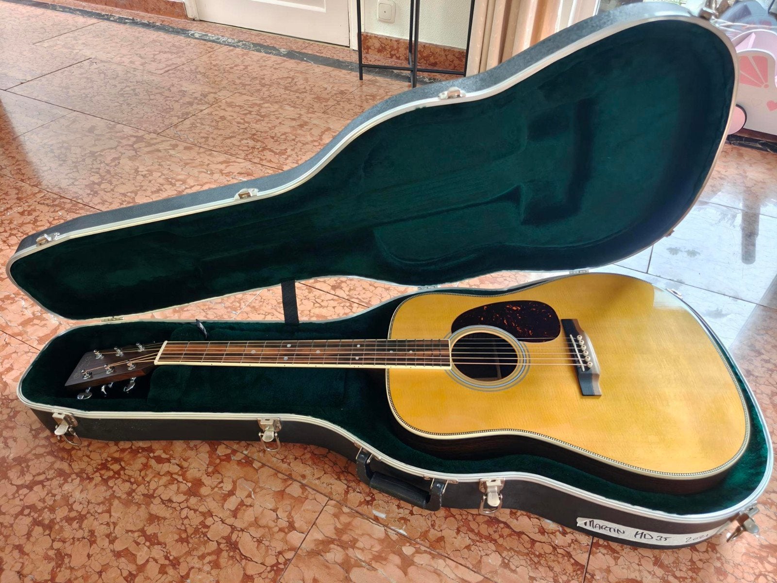Martin HD-35 Reimagined (2021)  nieuwstaat, Ophalen, Zo goed als nieuw, Western- of Steelstringgitaar, Met koffer