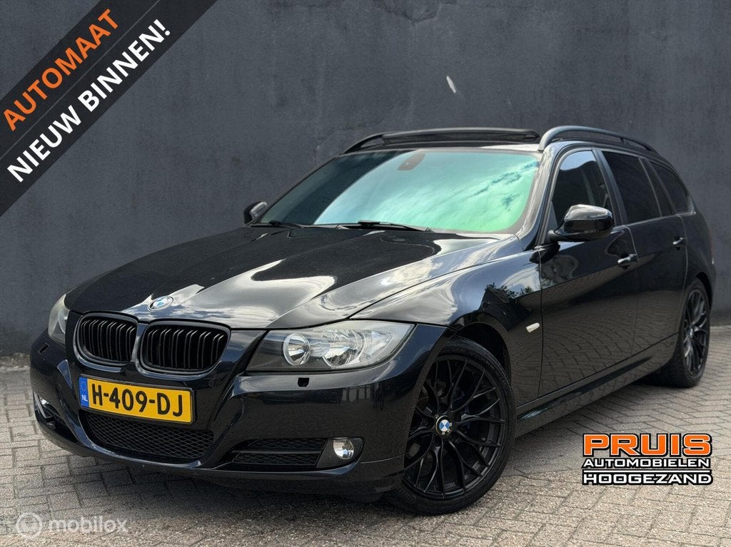 BMW 3-serie Touring 318i LCI -NAVI-PANO-STOELV *INRUIL MOG, Auto's, BMW, Automaat, Euro 5, 1435 kg, Zwart