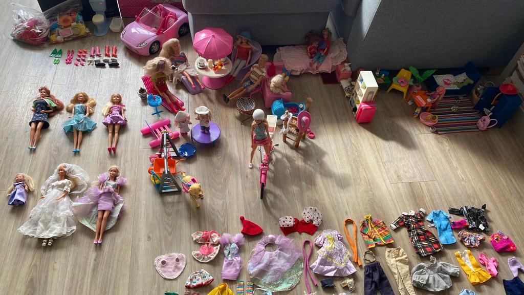 Grote collectie Barbiepoppen, paarden, meubels en spullen, Ophalen, Gebruikt, Barbie