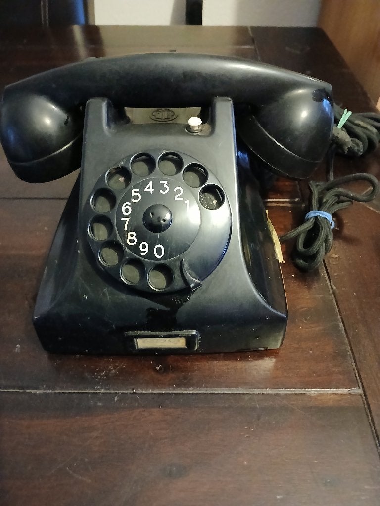 Vintage bakelieten telefoon met draad, Ophalen of Verzenden, Gebruikt, Met draaischijf