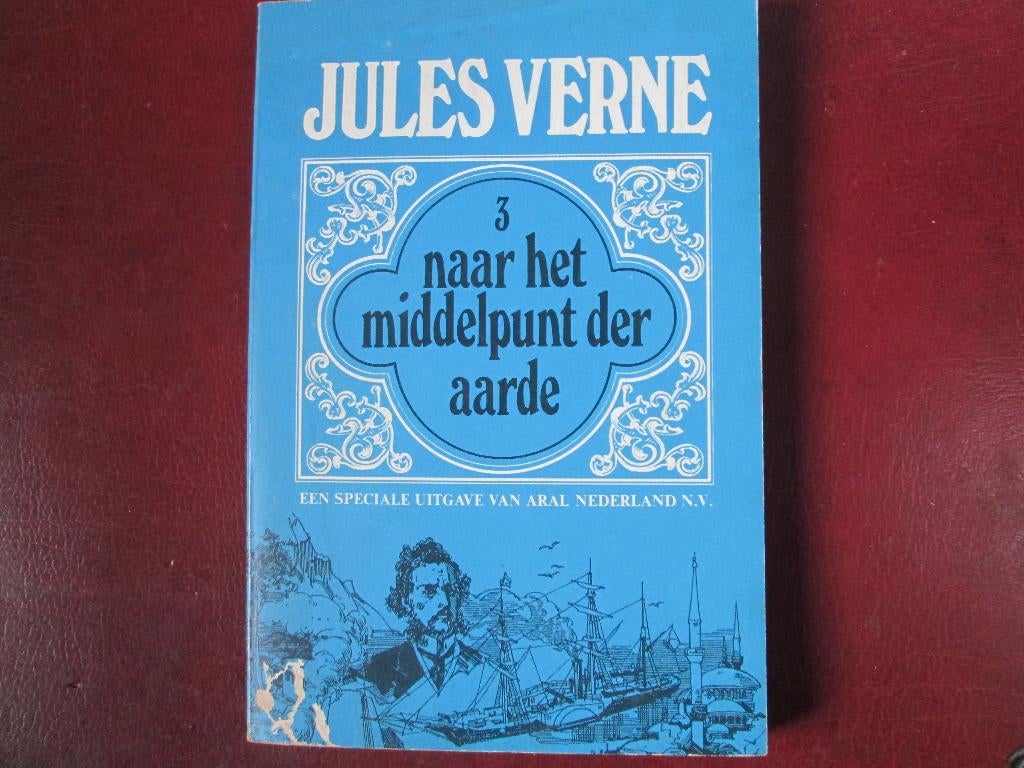 Jules Verne, Naar het Middelpunt der Aarde, Boeken, Ophalen of Verzenden, Zo goed als nieuw, Nederland