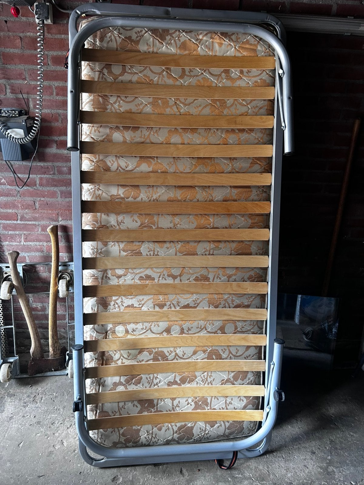 Logeerbed gratis, Ophalen, Eenpersoons, 190 cm of minder, Zo goed als nieuw
