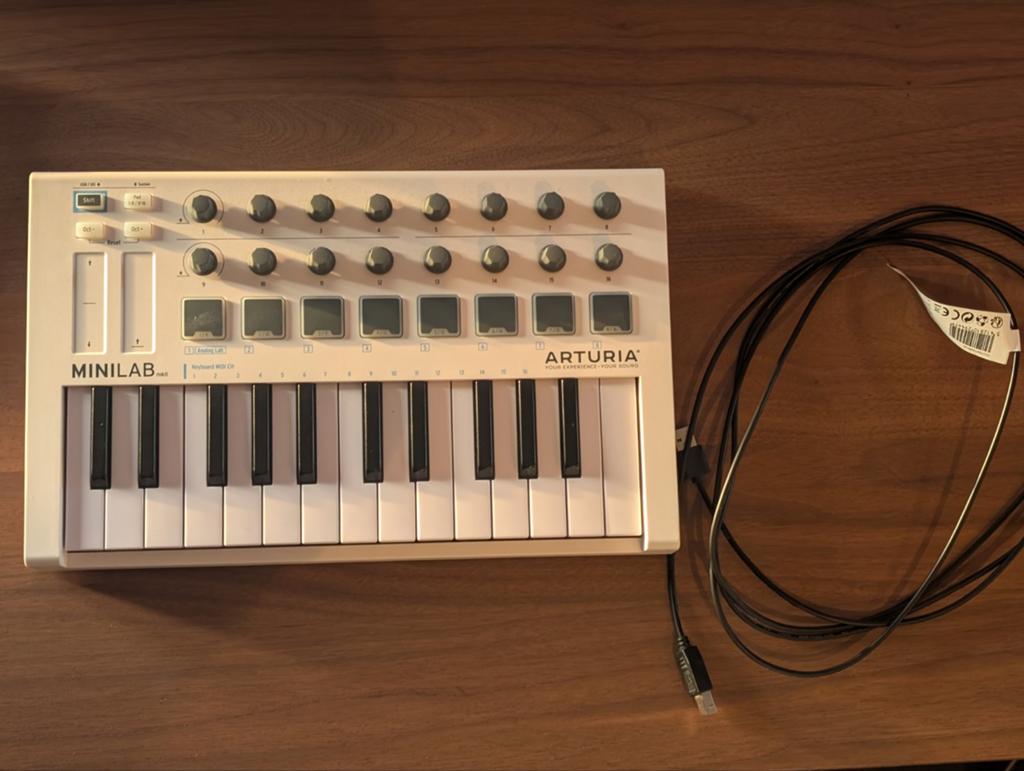 Arturia MiniLab MkII MIDI Controller Wit - Uitstekende Staat, Overige merken, Zo goed als nieuw, Midi-aansluiting, Overige aantallen