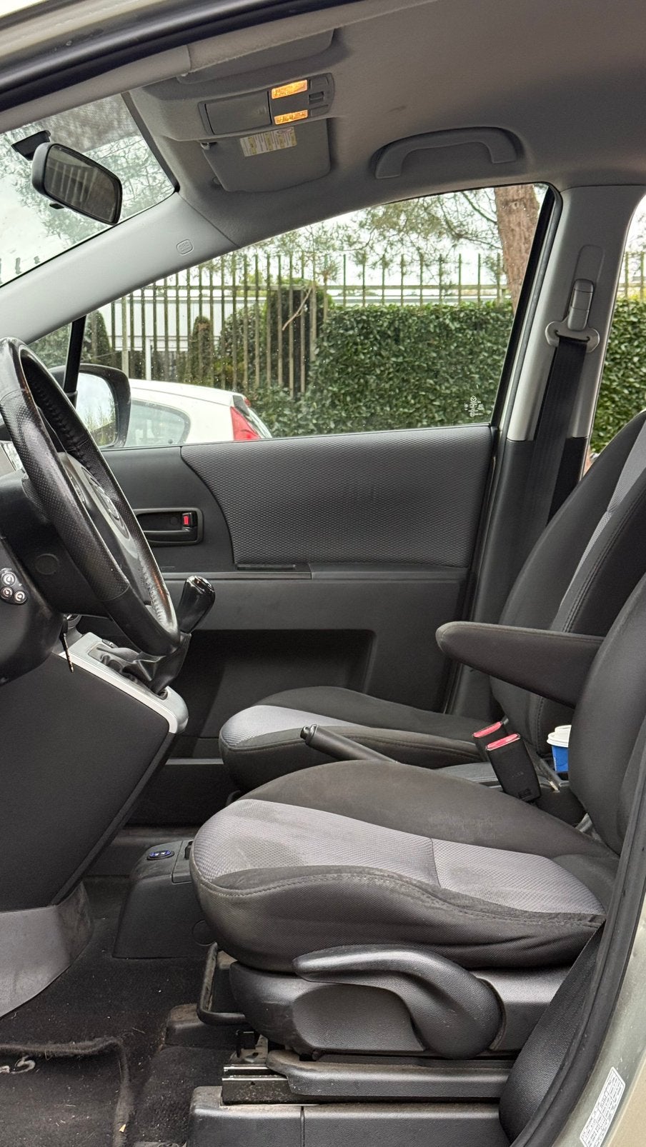 Leuke Mazda 5 1.8 2008 7 persoons, Auto's, 1370 kg, 4 cilinders, 7 stoelen, Beige