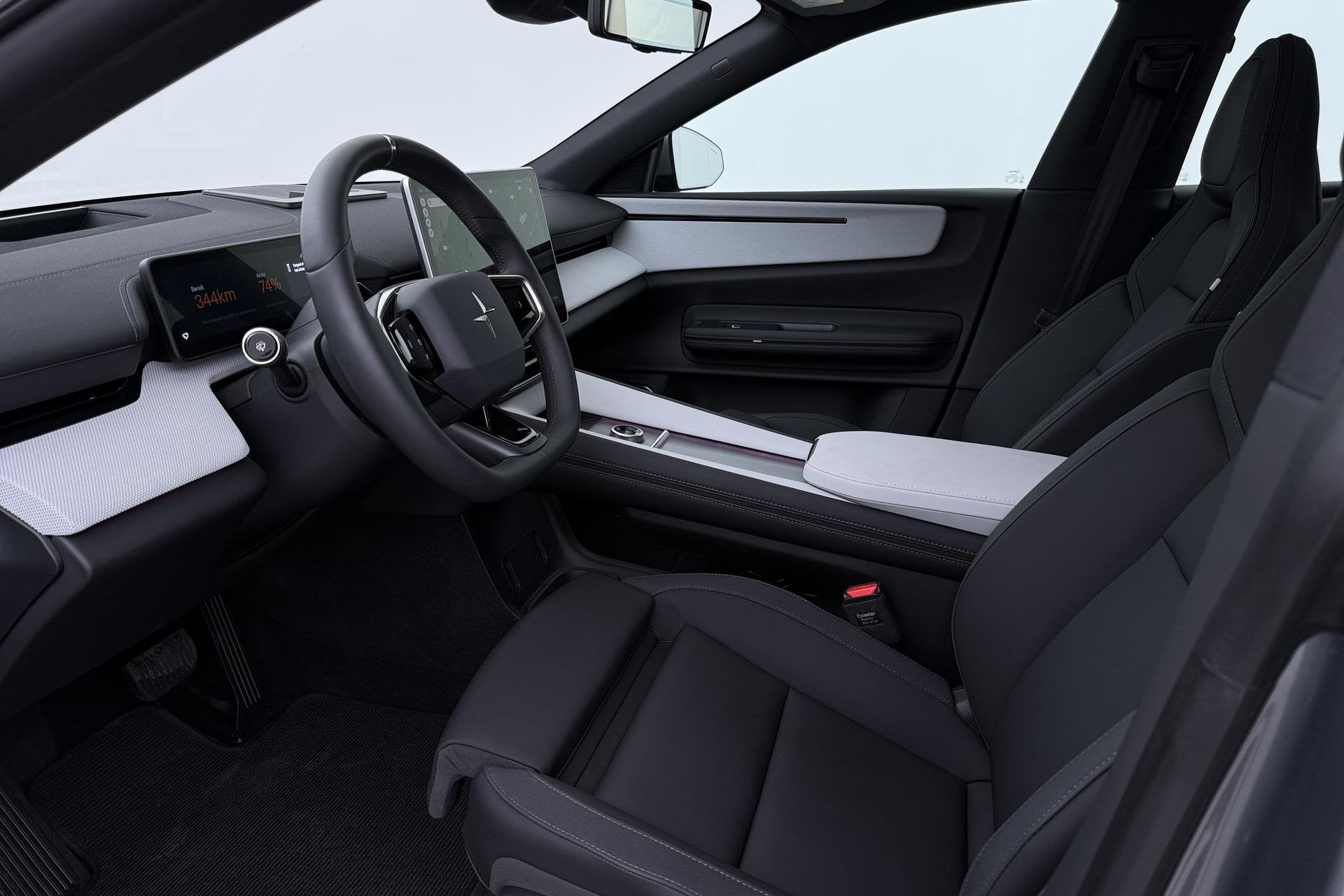 Polestar 4 Long Range Single motor Plus 100 kWh | Plus | Pil, Auto's, Polestar, Automaat, Achterwielaandrijving, 100 kWh, 31 min