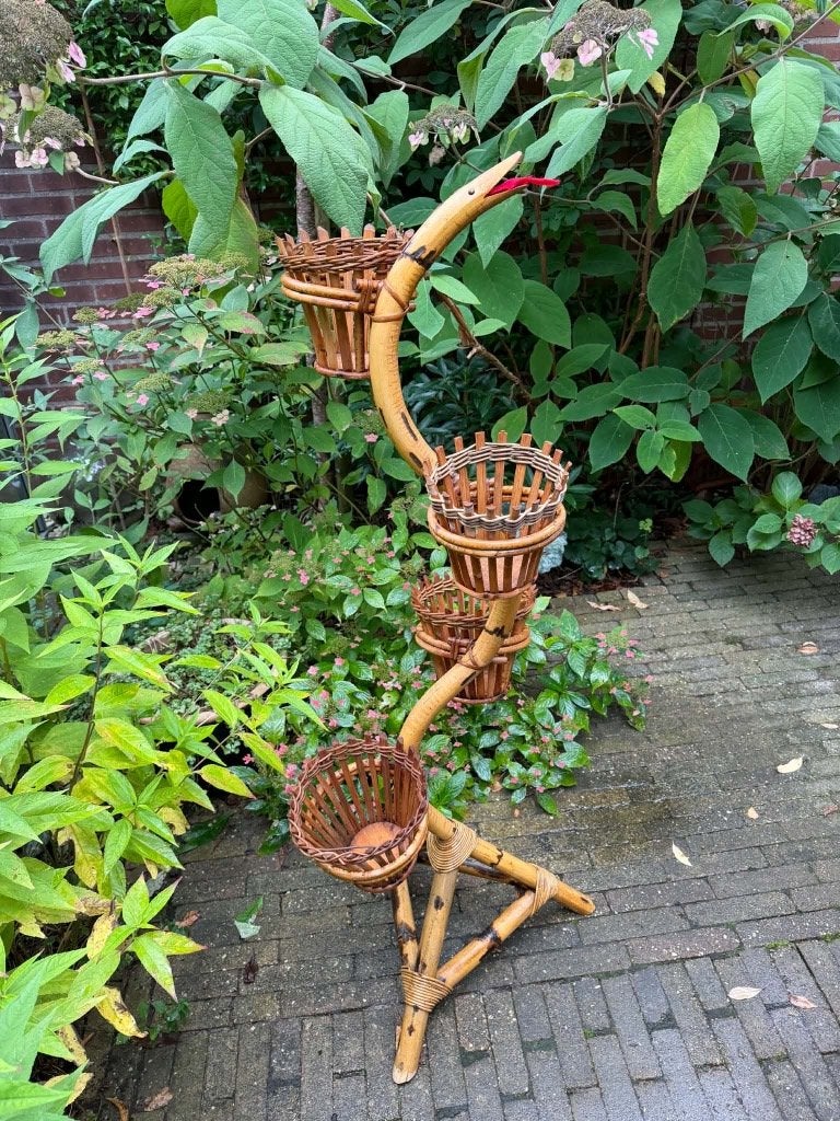 Mooie rotan slangen plantenstandaard, Verzamelen, Ophalen, Huis en Inrichting
