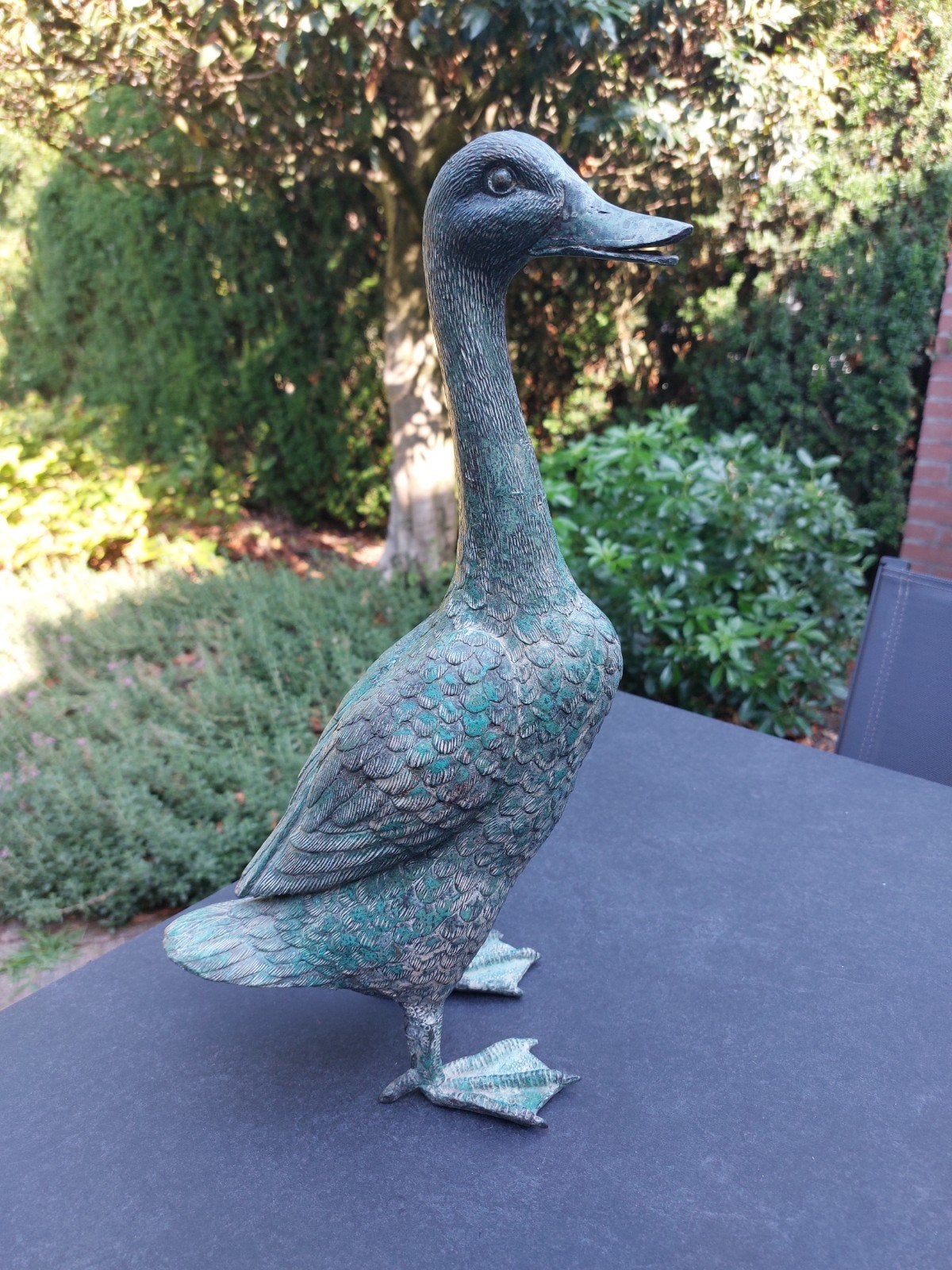 Bronzen eend - Tuinbeeld - Decoratie, Ophalen, Zo goed als nieuw, Metaal, Dierenbeeld