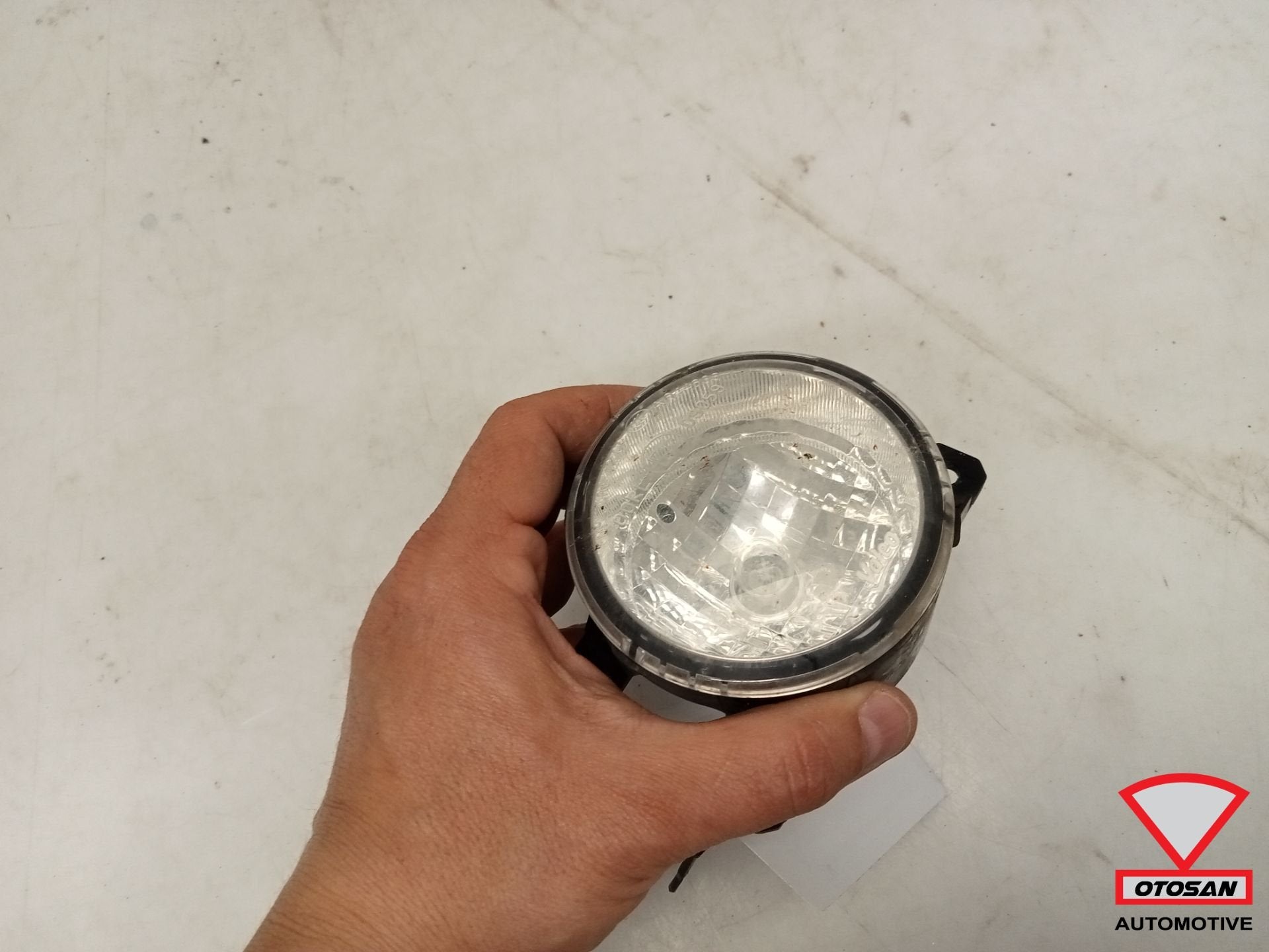 Mitsubishi Space Star 2018+ Mistlamp Links/Rechts 89207251, Auto-onderdelen, Info@mitsubishi-motors.com, Gebruikt, Mitsubishi Motors Corporation