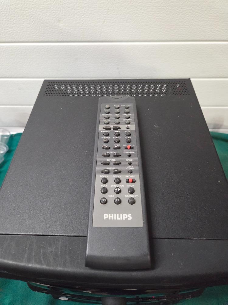 philips stereo set FW630, Audio, Tv en Foto, Stereo-sets, Ophalen of Verzenden, 'T Olde Gre-j, Info@toldegrej.nl, Endepoelstraat 20f Didam