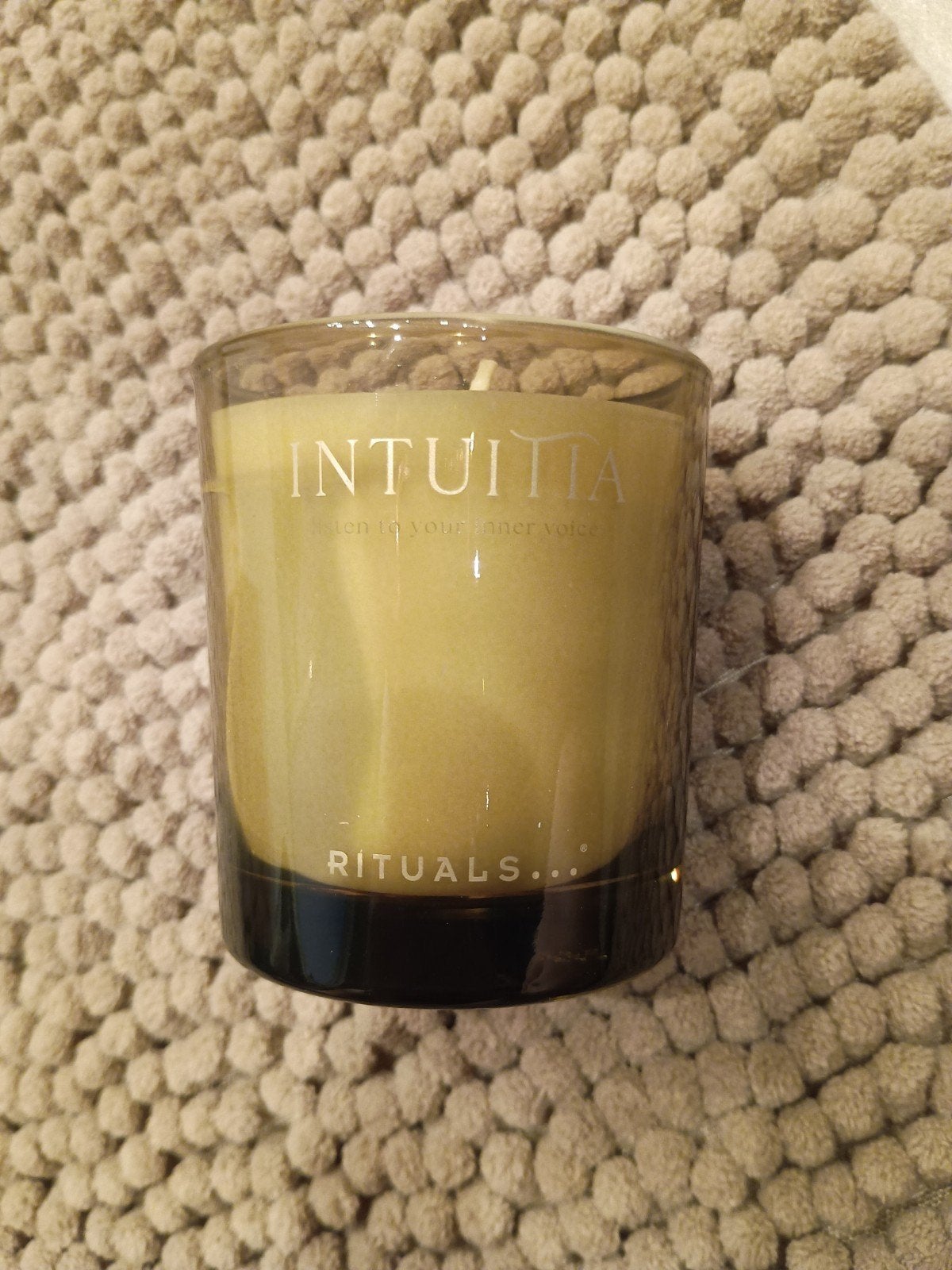 Rituals Intuitia Kaars Nieuw 140 gram, Huis en Inrichting, Woonaccessoires | Kandelaars en Kaarsen, Ophalen of Verzenden