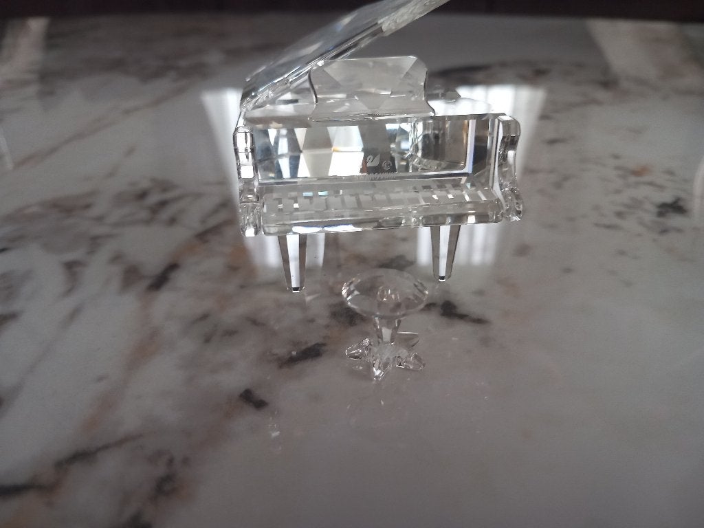 Swarovski piano met krukje met doos, Verzamelen, 9727AX, Ophalen of Verzenden, Zo goed als nieuw, Figuurtje