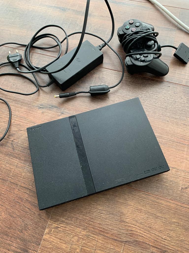 Playstation 2 - Slim, Gebruikt, Zwart, Ophalen of Verzenden, Met geheugenkaart