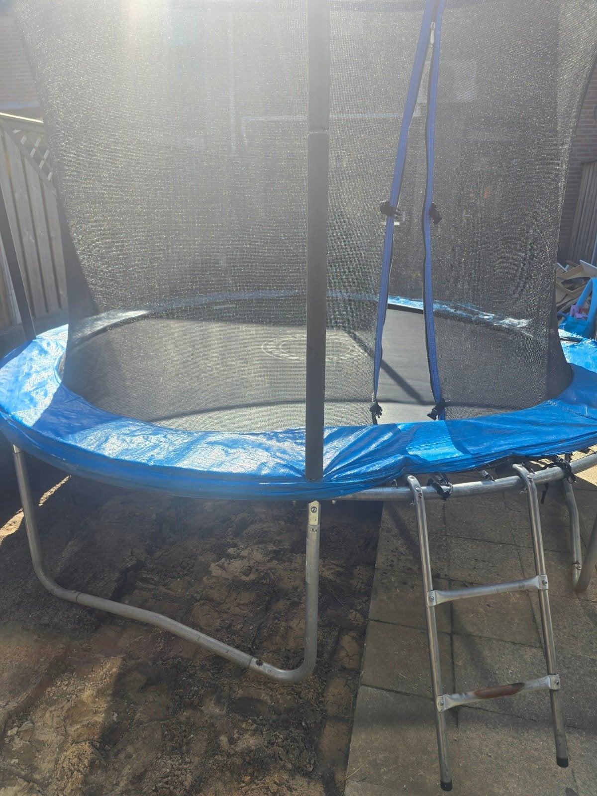 Trampoline met veiligheidsnet en ladder, Ophalen, Gebruikt