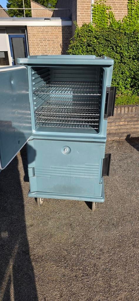 Cambro  koel of warm karen met rvs roosters, 200 liter of meer, 60 cm of meer, Zonder vriesvak, Gebruikt