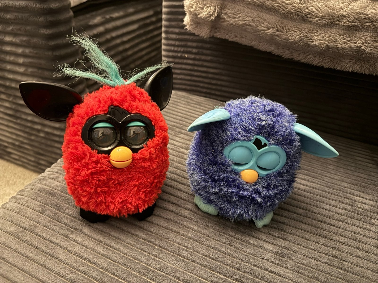 Furby's (2 stuks) - Rood en Blauw, Ophalen of Verzenden, Gebruikt, Jongen of Meisje